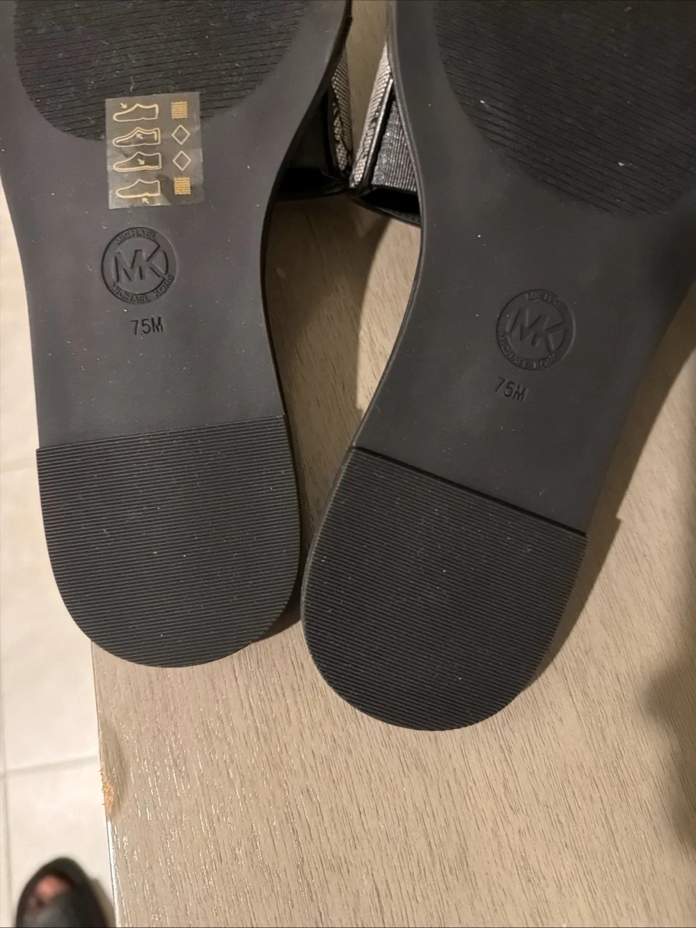 Michael Kors Hayworth Slide Natural/Black 7.5 M